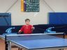 Hugo fait du tennis de table