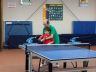 Hugo fait du tennis de table